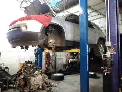 Saul's Phoenix Auto Shop