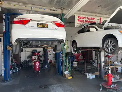 Kuan Auto Repair