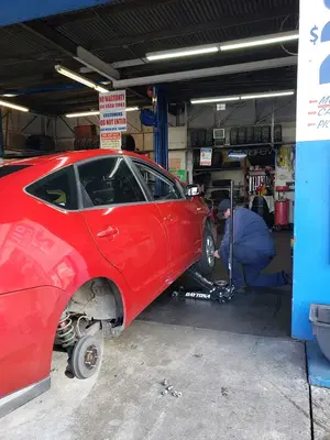 Hoyos Auto Service, Tire & Brakes