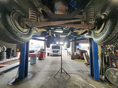 Mando's Alignment & Brakes