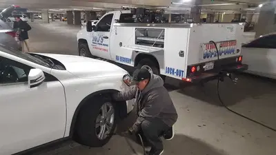 Mo's Tires & Truck Repair