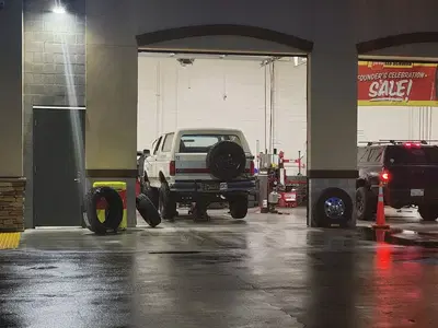 Les Schwab Tire Center