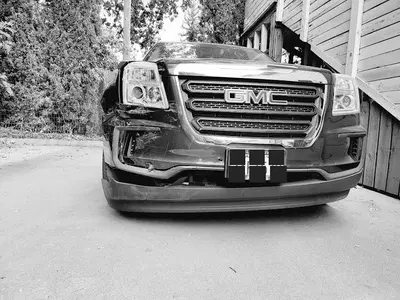 Lindstrom's Auto Body
