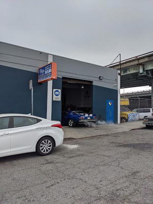 Willy's Auto Repair Shop