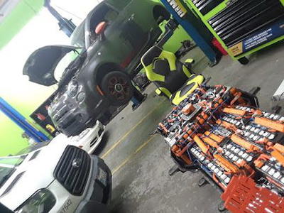 KING OF HYBRID & EV AUTO REPAIR