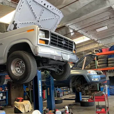 Five Star Truck & Auto Repair- Collision Repair-towing