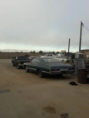O & M Auto Body
