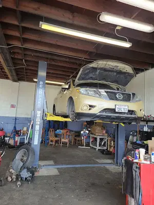 Geños Auto Repair