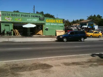 Godinez Auto Repair & Body Parts
