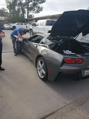 R J Auto Body