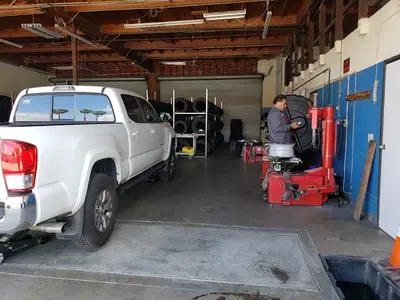 Inda Tires