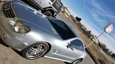 Doug's Auto Body