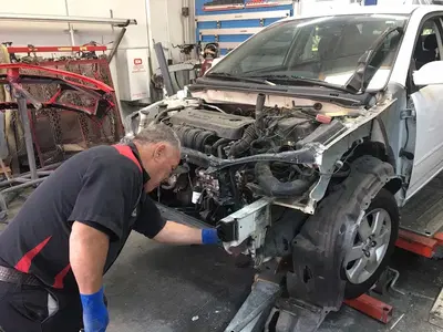 Pete's Auto Body