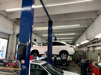 Bob's Auto Repair