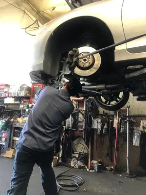 Bolsa Auto Repair & Muffler