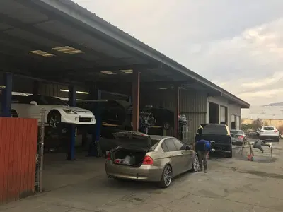 BIG BOY AUTO BODY & TOWING