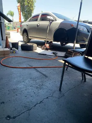 C & R Auto Services