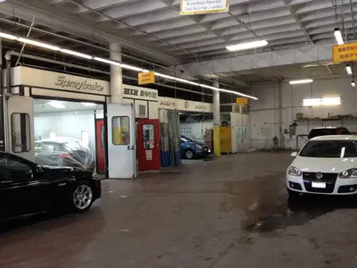 19th Auto Body Center