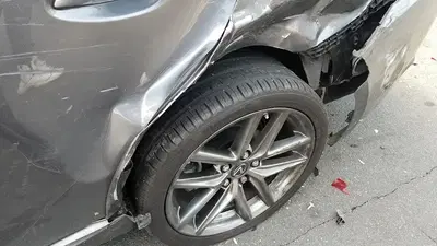 Horn's Collision Center