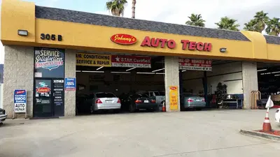 Johnny's Auto tech