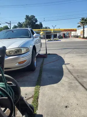 DJ's Auto and Tire