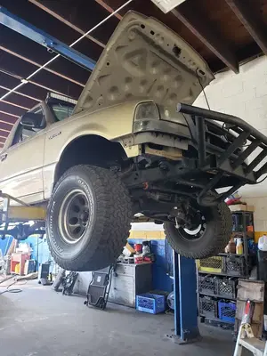 Hawthorne Auto Center