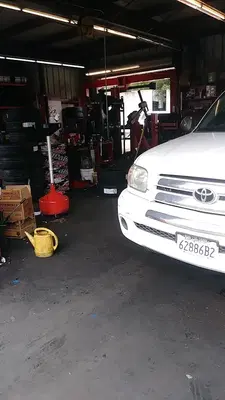 Oakland Tire Pros