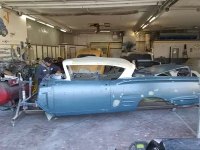 V & J's Auto Body