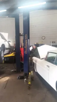 Auto Service House