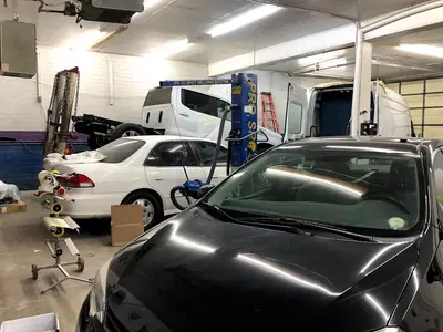 Onel Auto Body & Paint