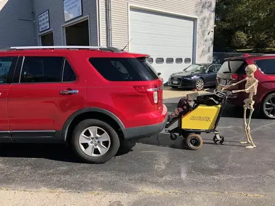 Pennell's Auto Center
