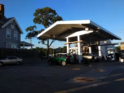 Bridge Garage
