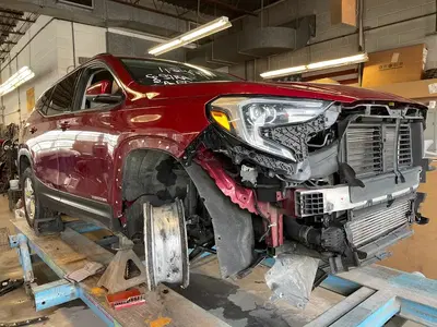 Valiante Auto Body