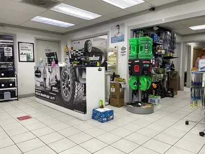 La Ceiba Tire Shop Miami