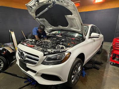 Round Table Auto Repair and Sales