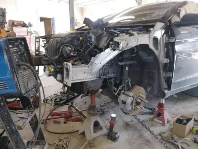 Bodyline Collision