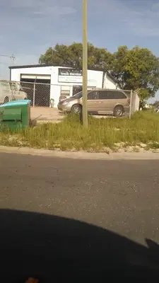 Larry's Auto & Truck Services Center