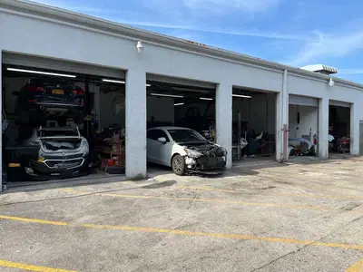 Danny's Auto Body & Paint LLC