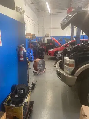 MAGNETTI AUTO REPAIR LLC