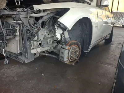 Y&H Auto Body Inc