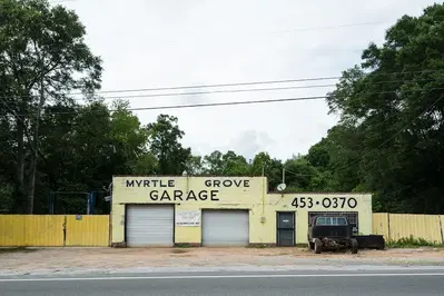 Myrtle Grove Garage