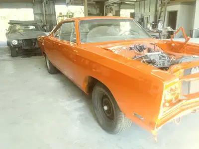 Joe's Auto Body