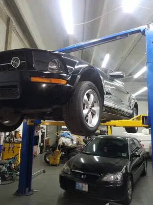 Santos Brother’s Automotive Taller de reparacion de autos.