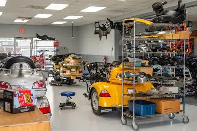 JustWings - GL 1800 Service and Repair