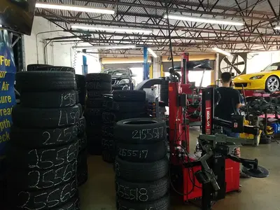 Devonaire Service and Tire