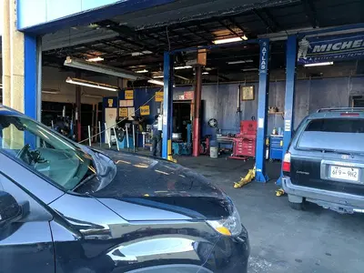 Bermudez Auto Center