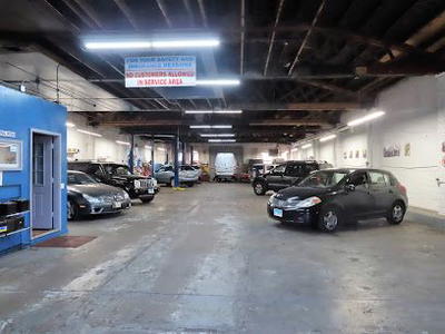 Fred's Wrigleyville Garage & Auto Repair