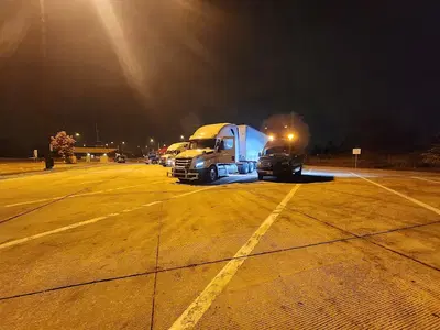 Emergency Truck and Trailer Repair by SM Cargo Inc.