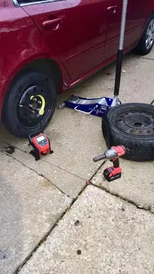 Waukegan Roadside Assistance - Mobile Tire Service