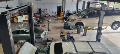Popular Mufflers & Brakes